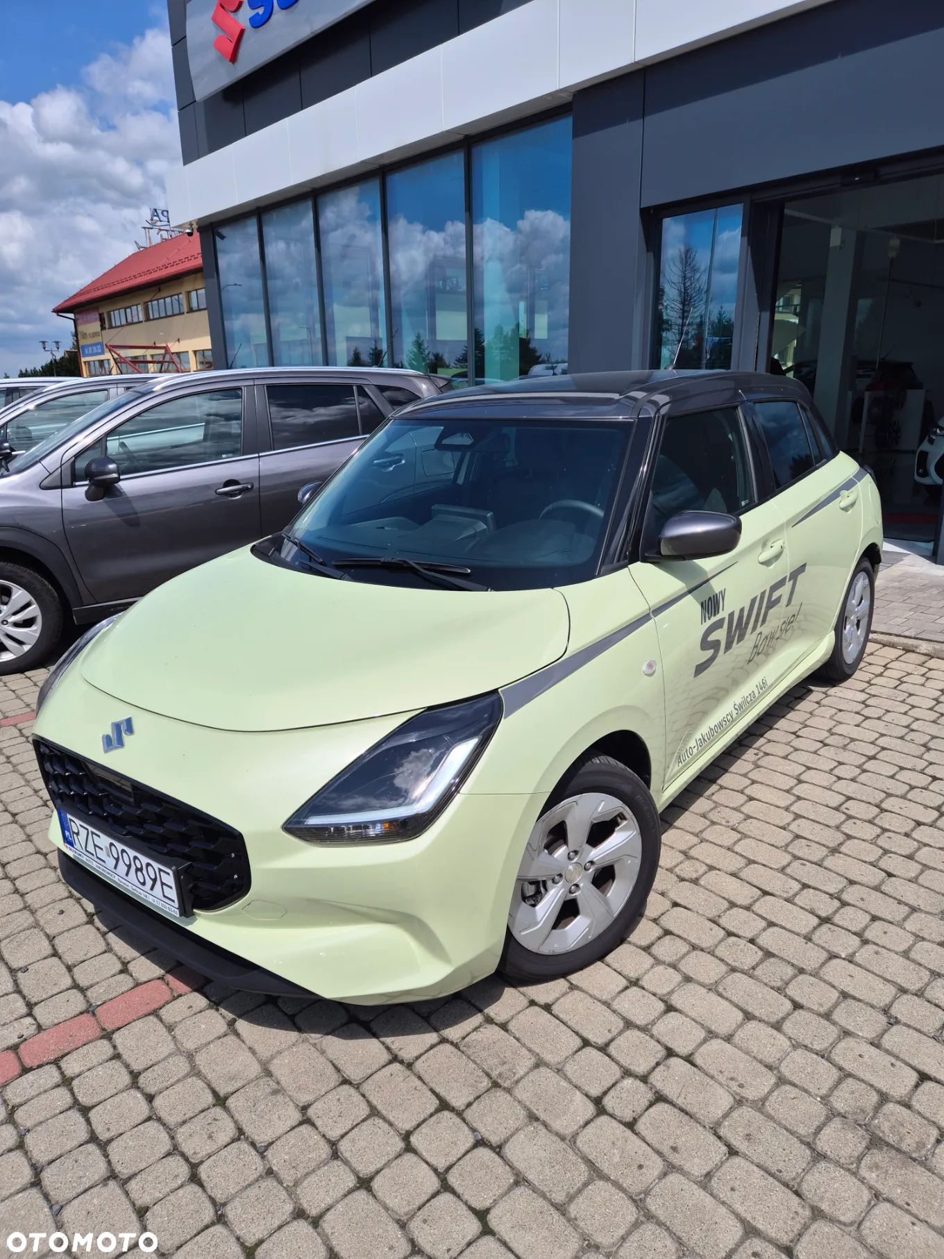 Suzuki Swift 1.2 Dualjet SHVS Premium Plus CVT - 1
