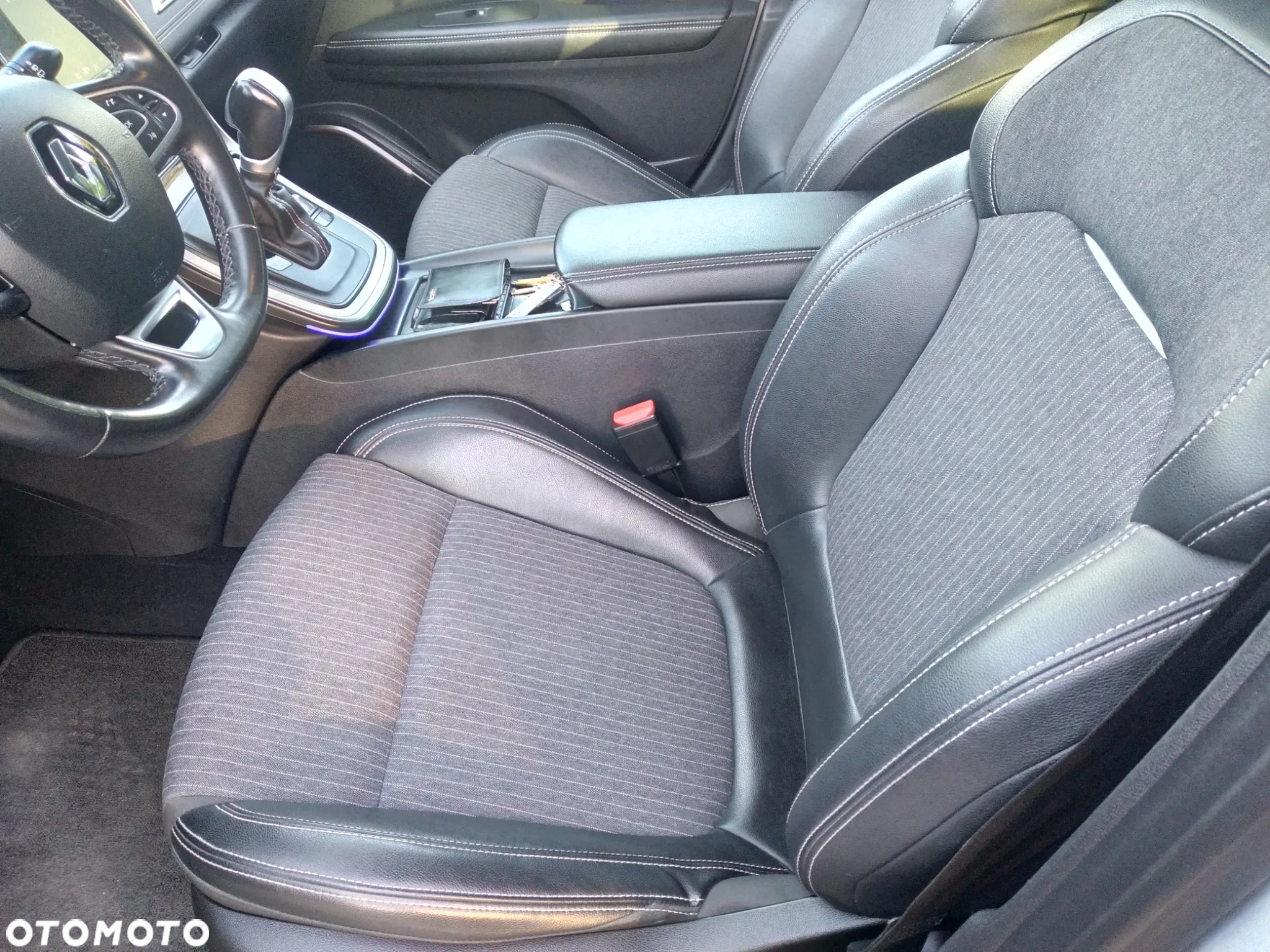 Renault Scenic ENERGY TCe 140 EDC INTENS - 14