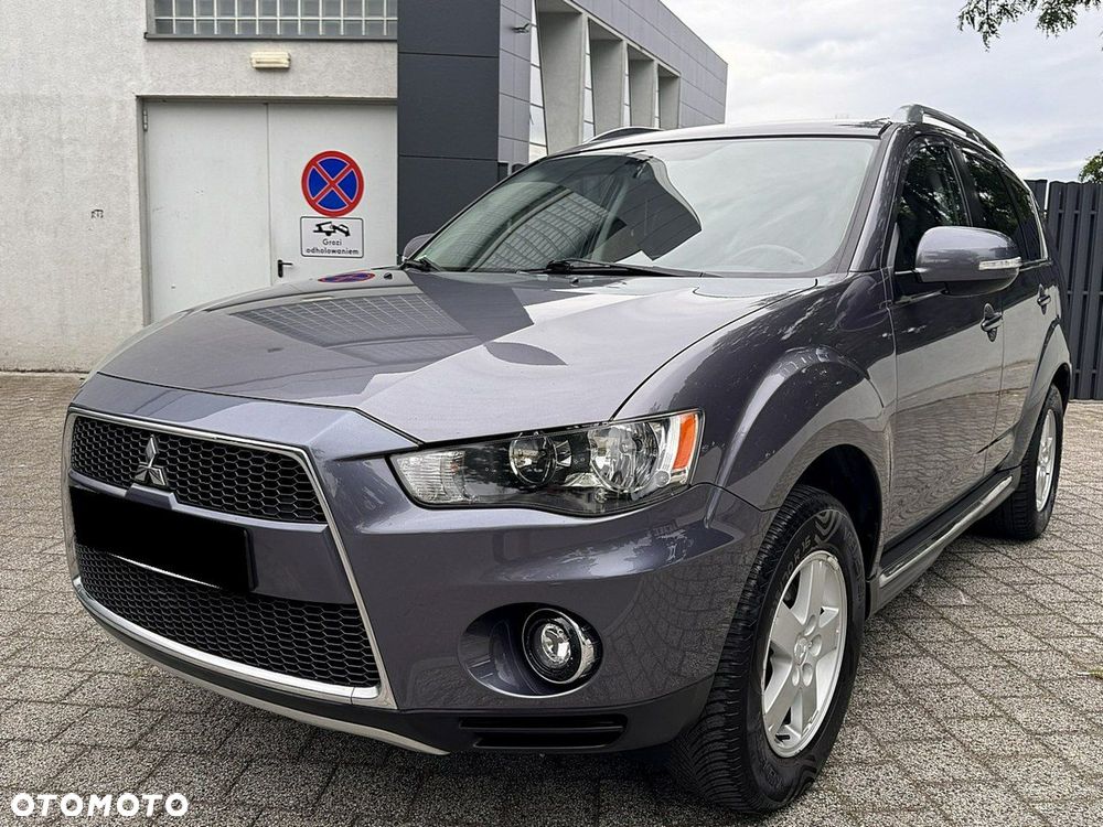 Mitsubishi Outlander - 3