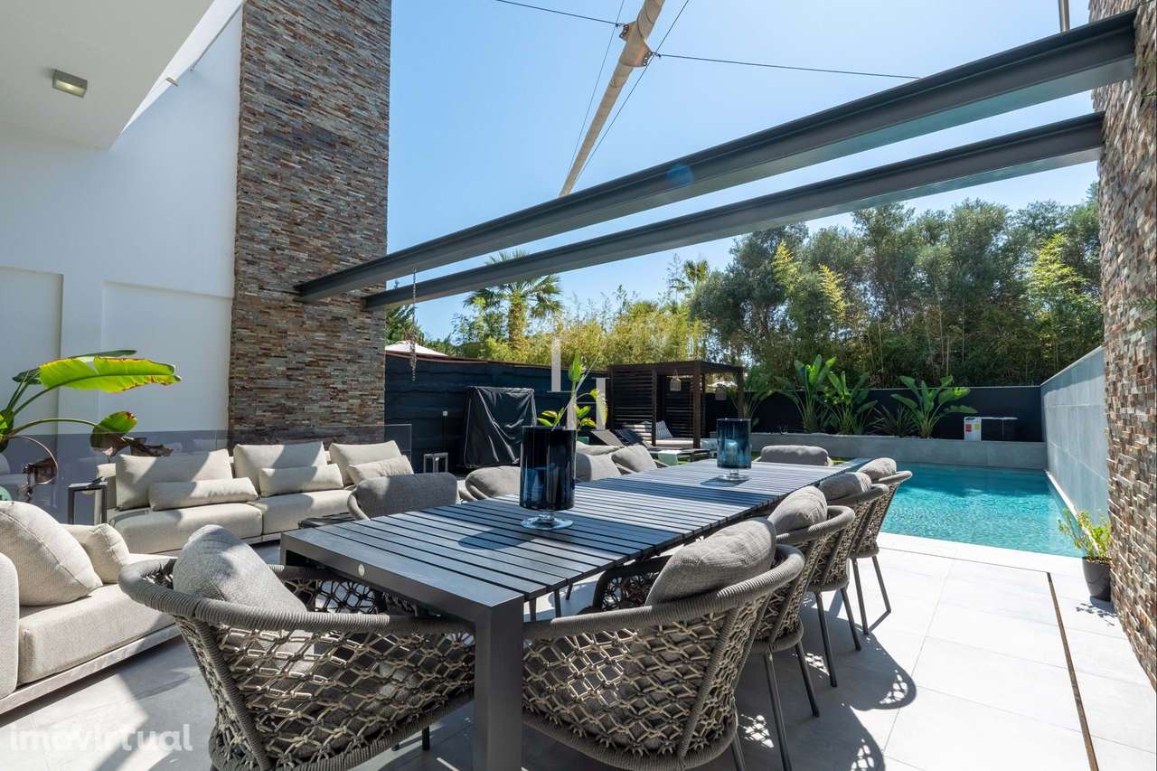 Moradia T3+1 com piscina e jacuzzi em Almancil - Grande imagem: 3/32