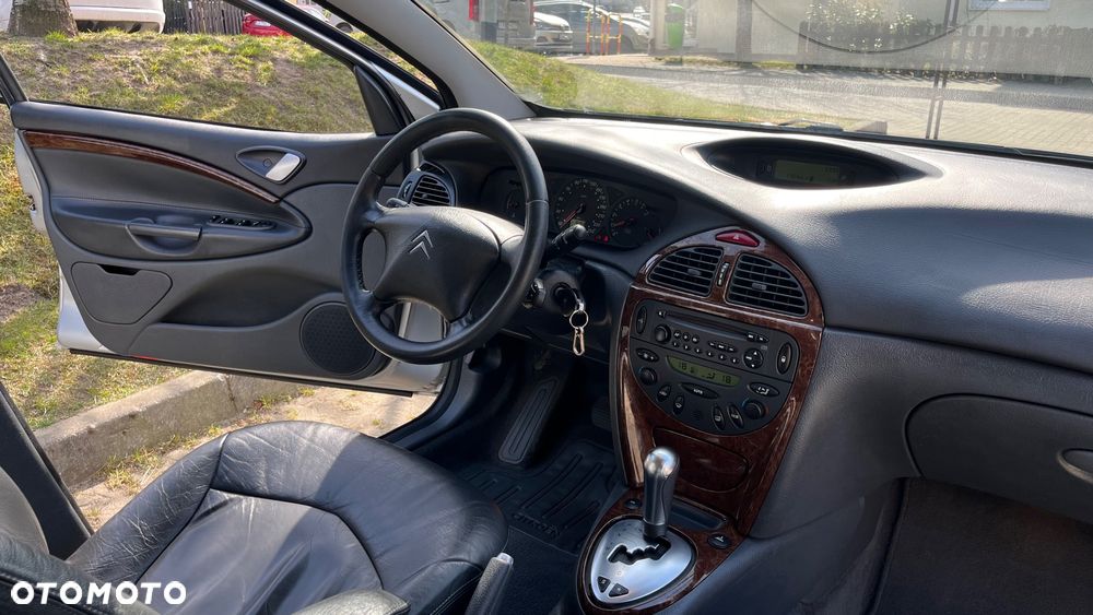 Citroën C5 II 3.0 V6 Exclusive - 5