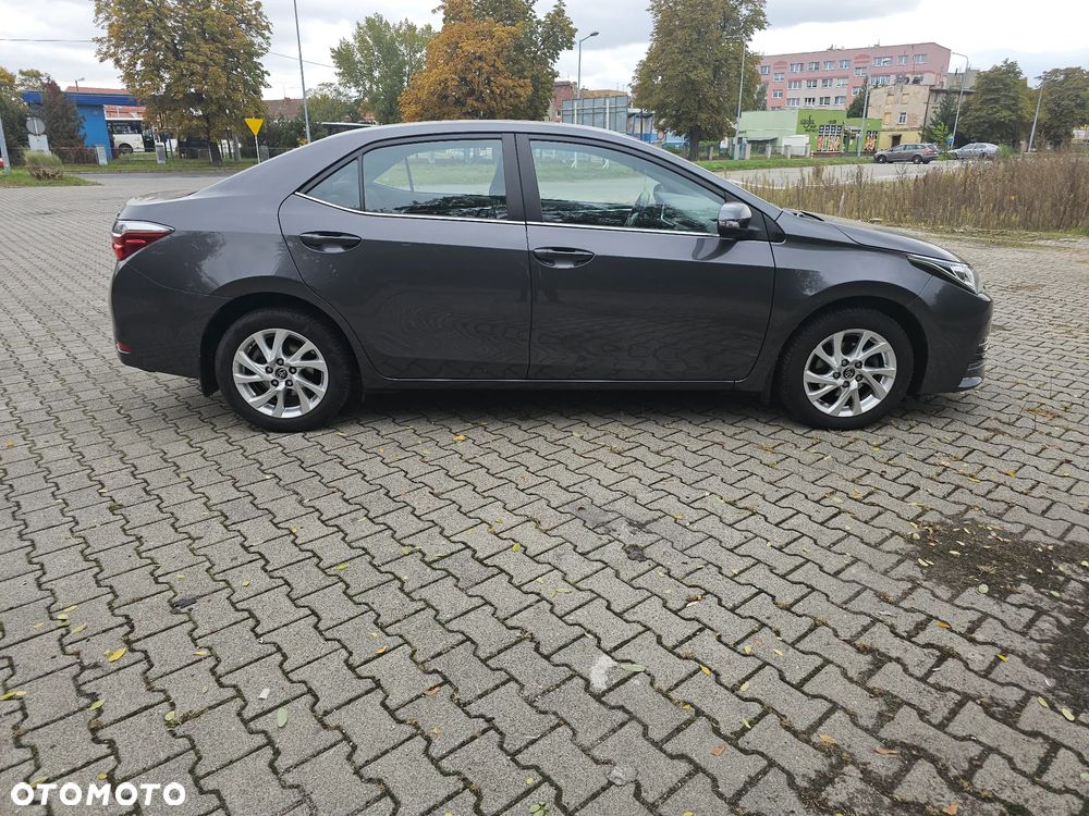 Toyota Corolla 1.6 Active - 6