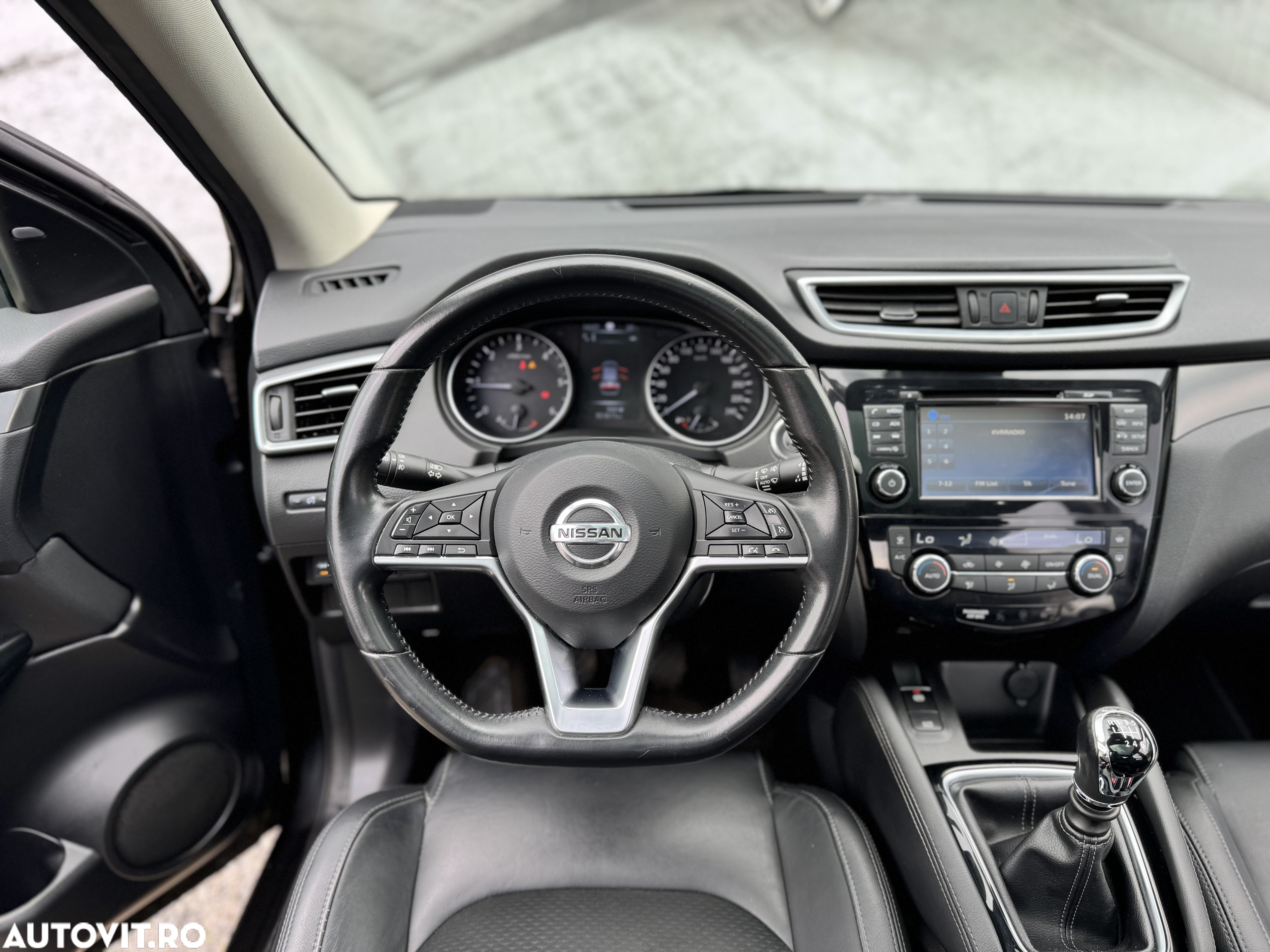 Nissan Qashqai 1.6 DCI Xtronic TEKNA+ - 7