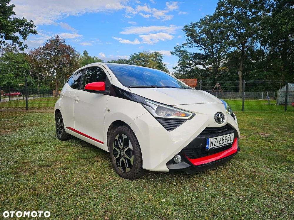 Toyota Aygo x-play - 3
