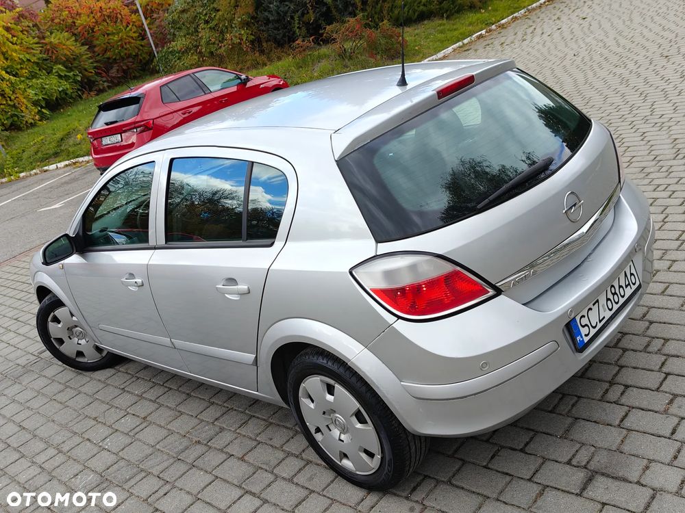 Opel Astra 1.4 Edition Plus - 24