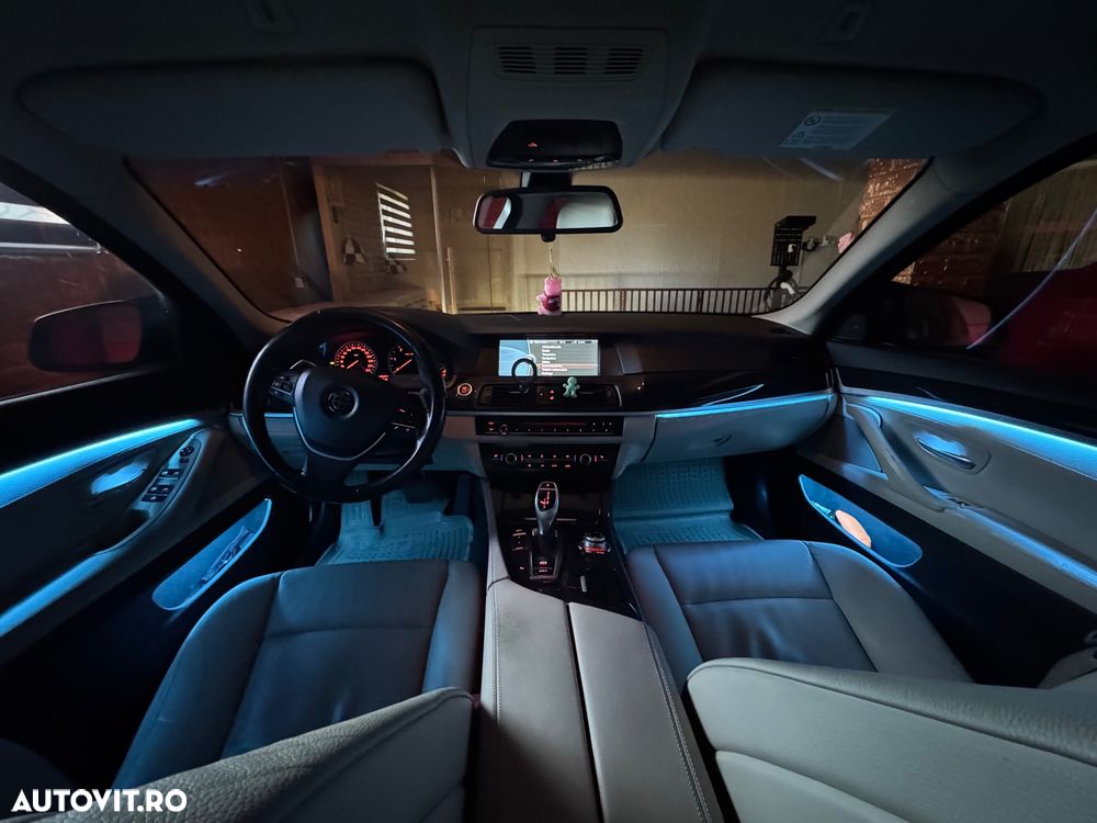 BMW Seria 5 520d Aut. - 10