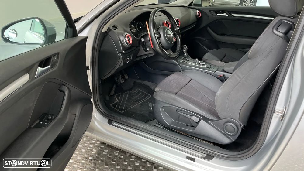 Audi A3 1.6 TDI S tronic Ambiente - 5