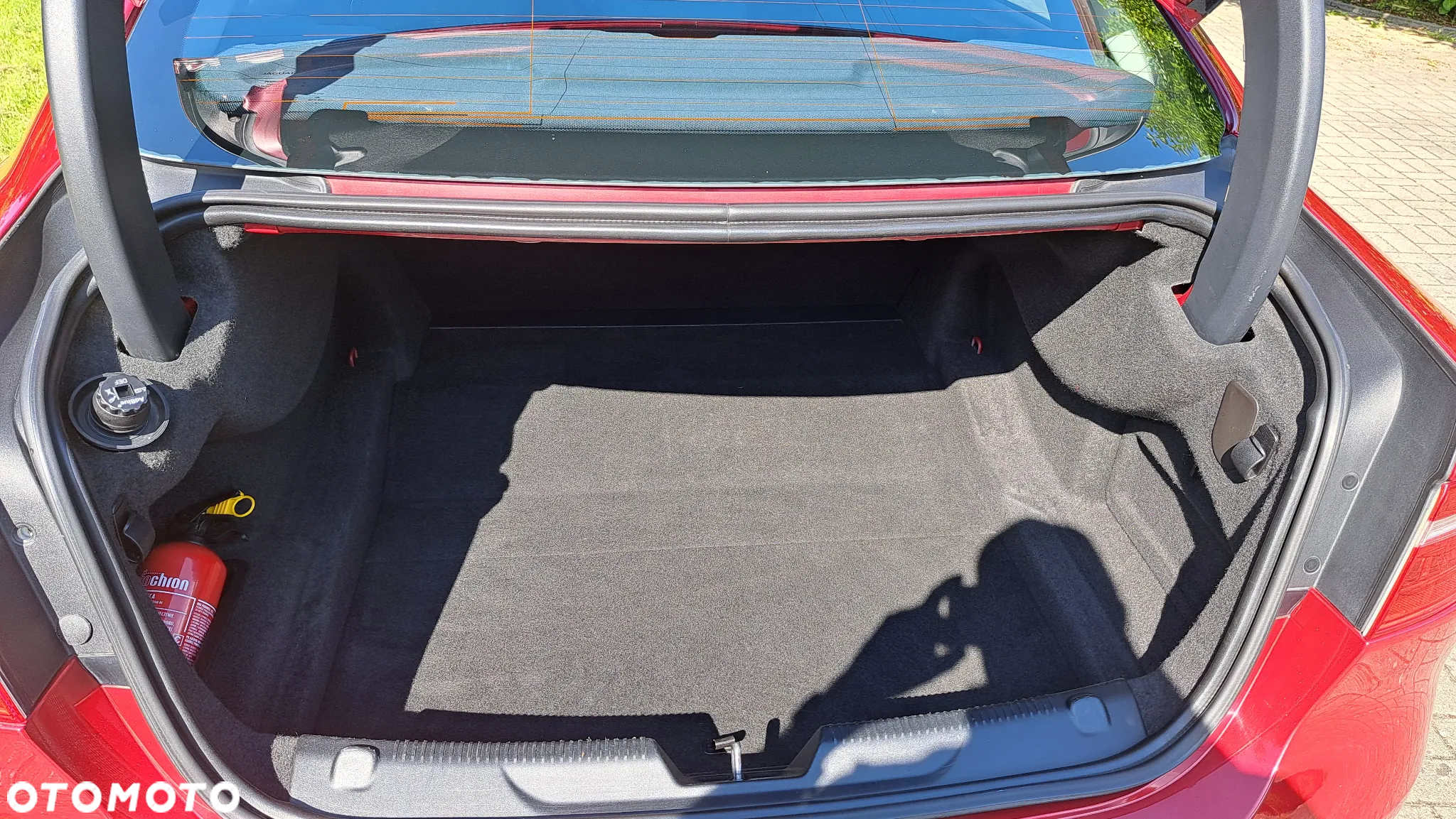 Jaguar XE 2.0 D Pure - 12