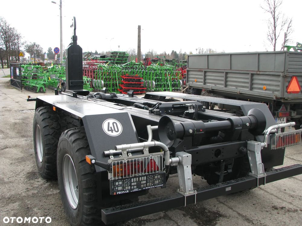 Pronar Przyczepa hakowa PRONAR T-285/1 - 17,7t do obsługi kontenerów rolniczych, budowlanych i komunalnych oraz platform  transportowych,  Kontener KO-04 -13,5t, Kontener KP-10 -7ton - 9