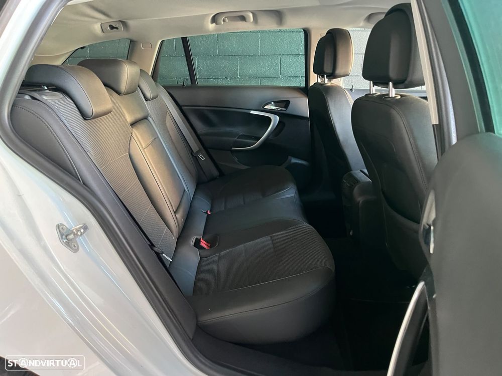 Opel Insignia Sports Tourer 2.0 CDTi Cosmo - 11