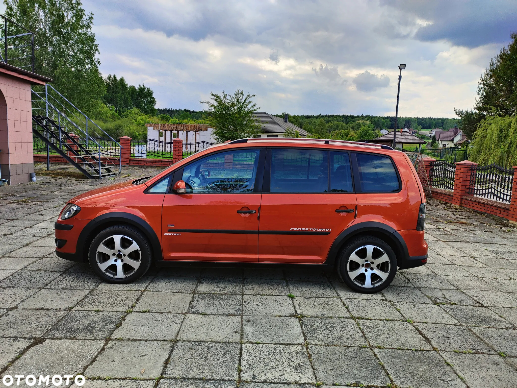 Volkswagen Touran 2.0 TDI DPF Cross - 28