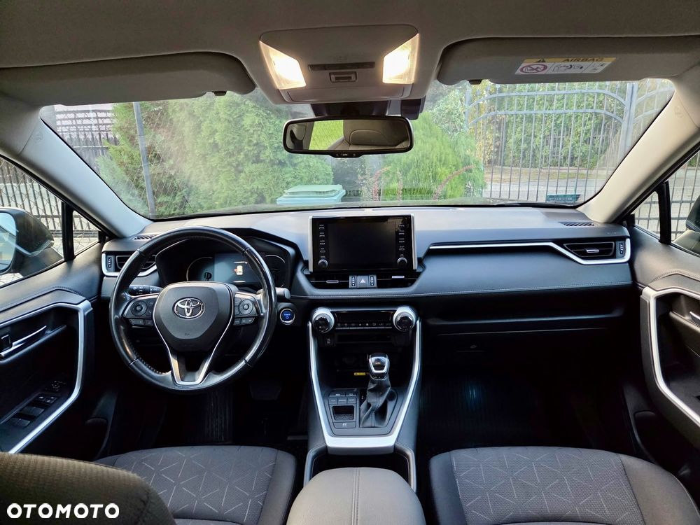 Toyota RAV4 - 6
