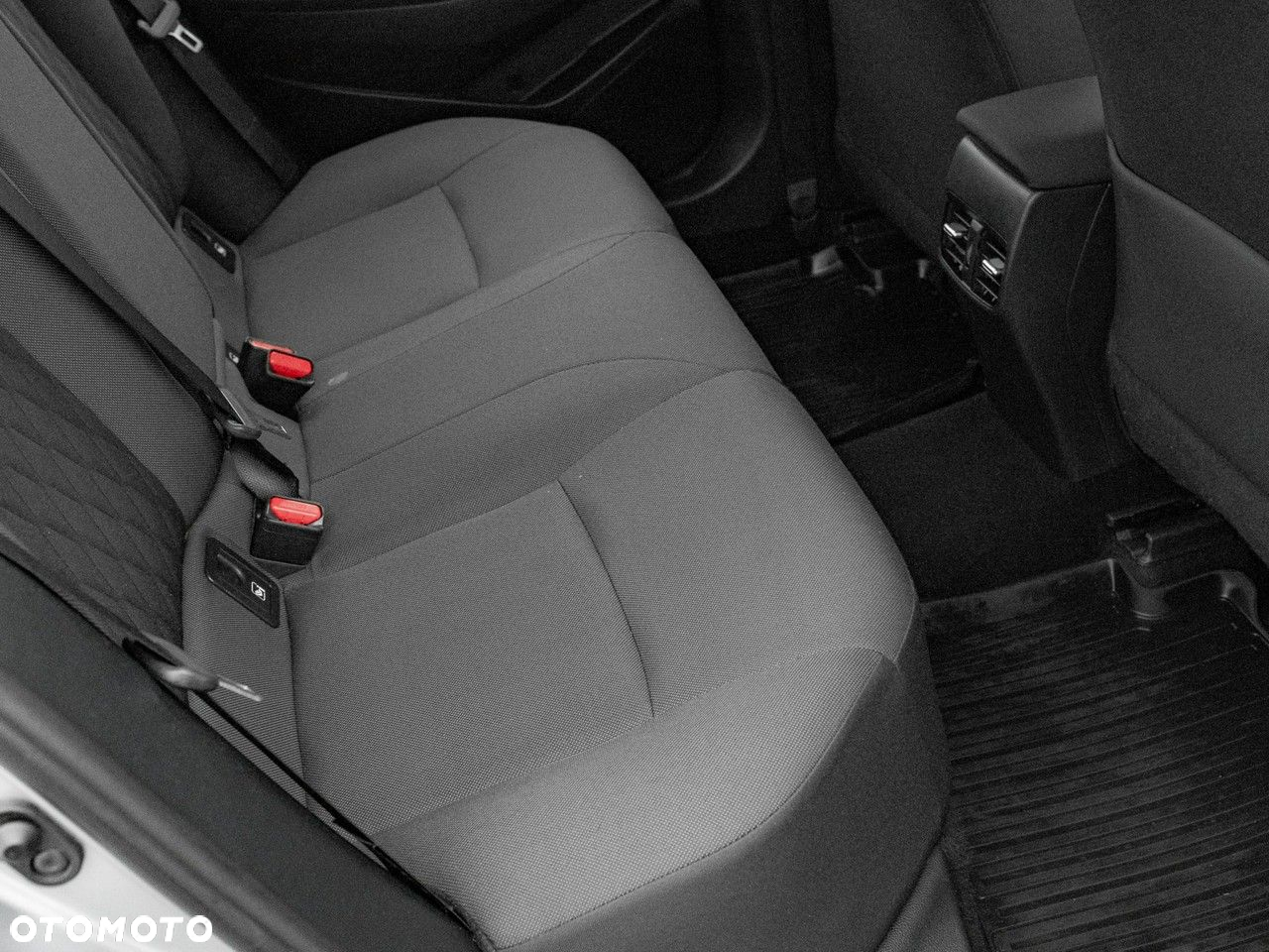Toyota Corolla 1.5 Comfort - 29