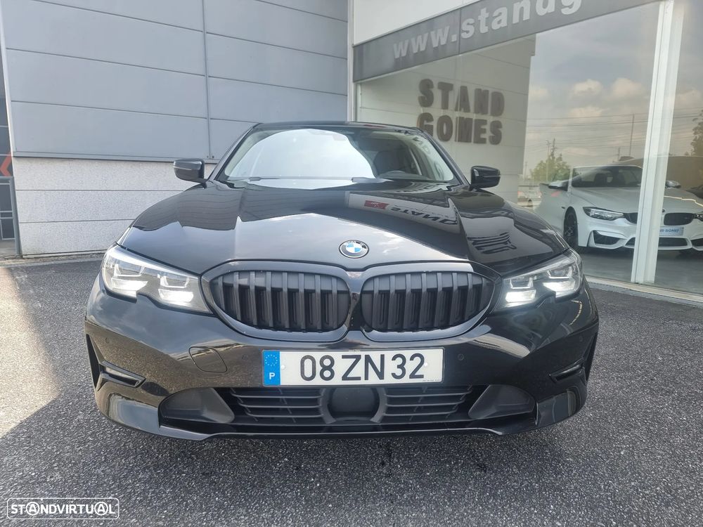 BMW 320 d xDrive Auto - 4