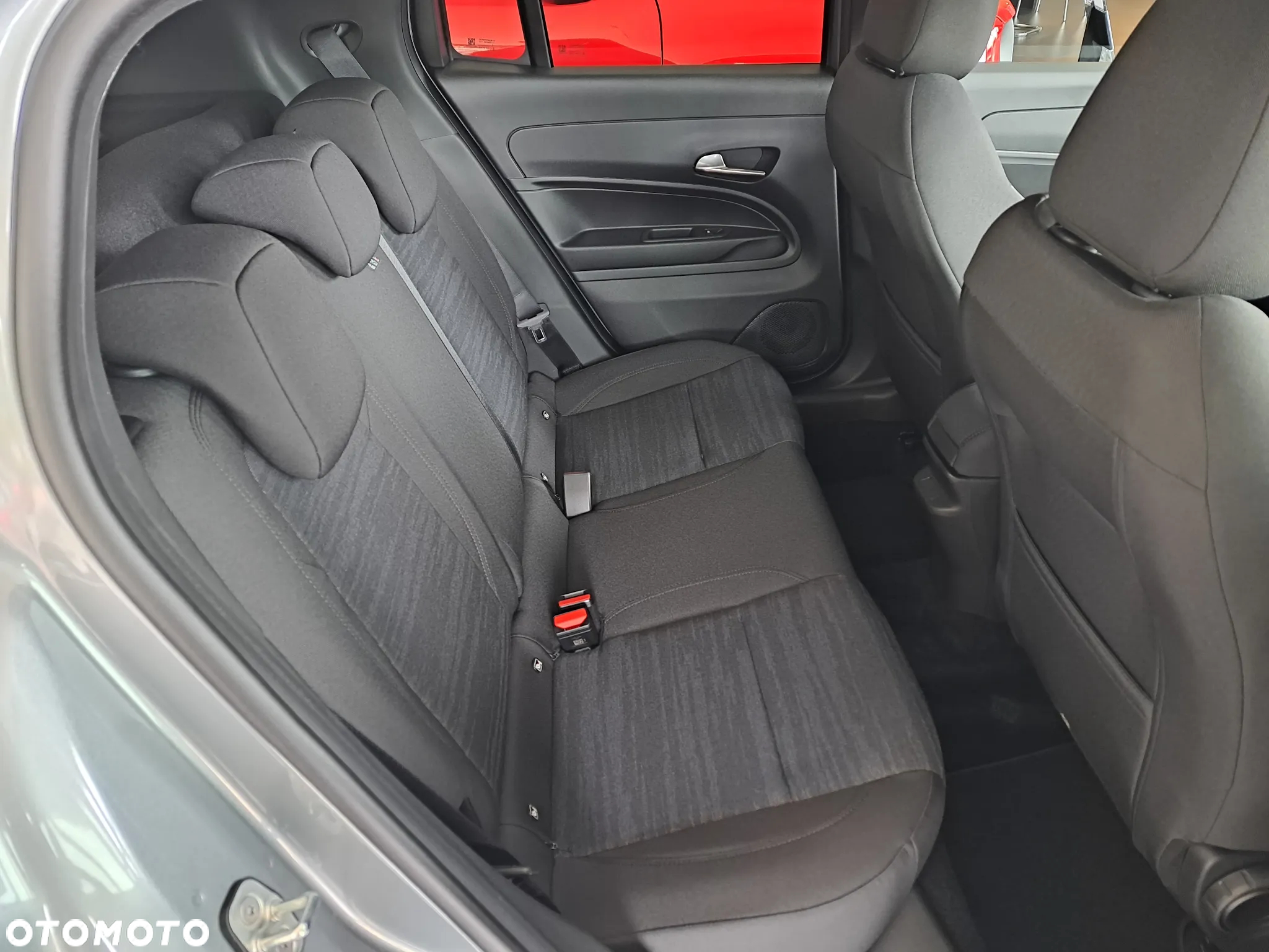 Jeep Avenger 1.2 T3 mHEV Longitude FWD eDCT6 - 11