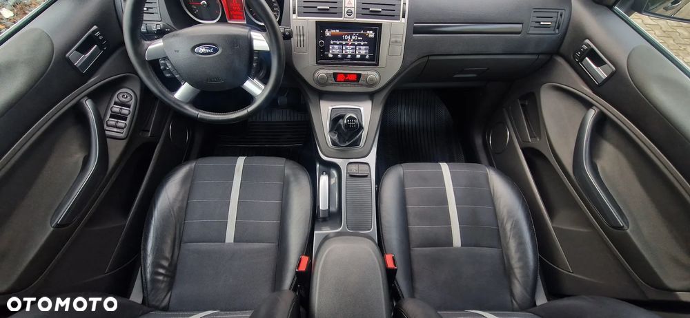 Ford Kuga 2.0 TDCi Titanium - 16