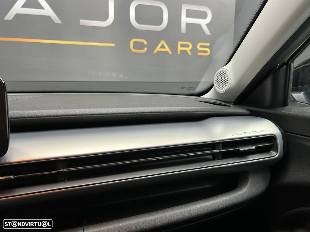 Jeep Avenger 1.2 e-Hybrid Altitude DCT - 12