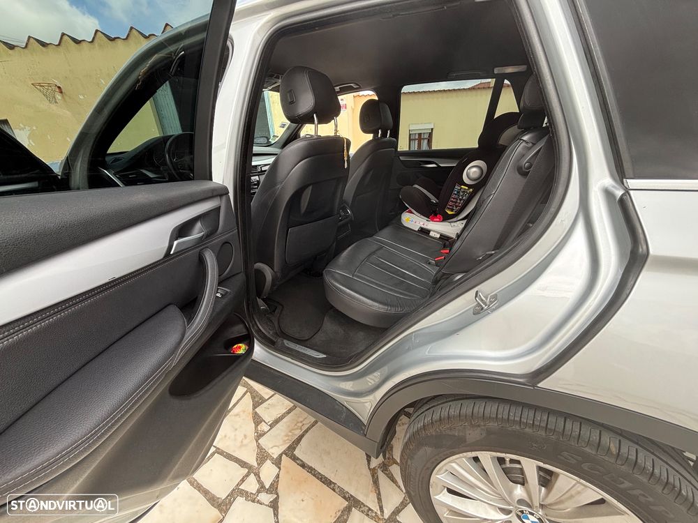BMW X5 25 d xDrive - 8