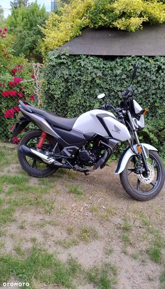 Honda CBF - 1