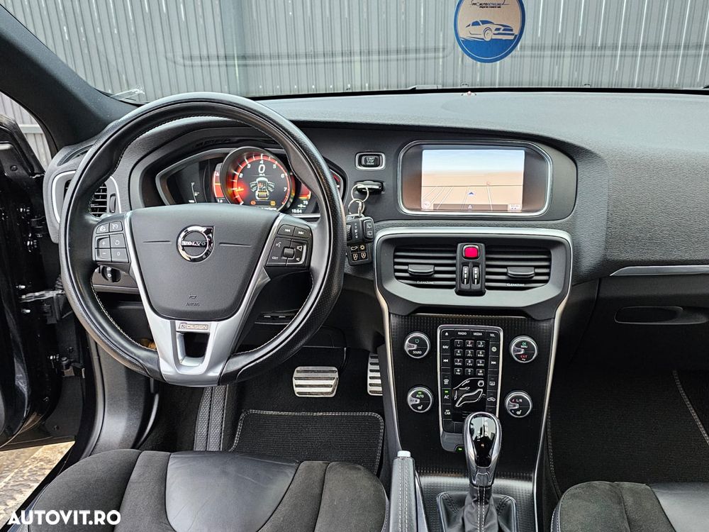 Volvo V40 T2 Geartronic RDesign - 6