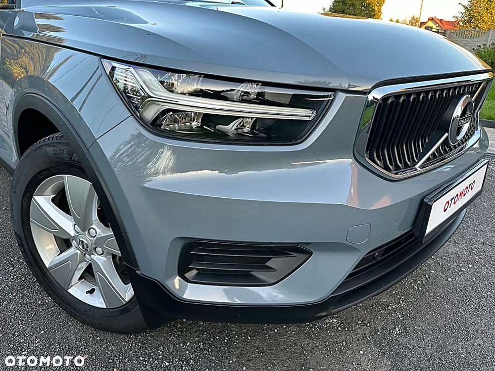 Volvo XC 40 T2 Momentum - 1