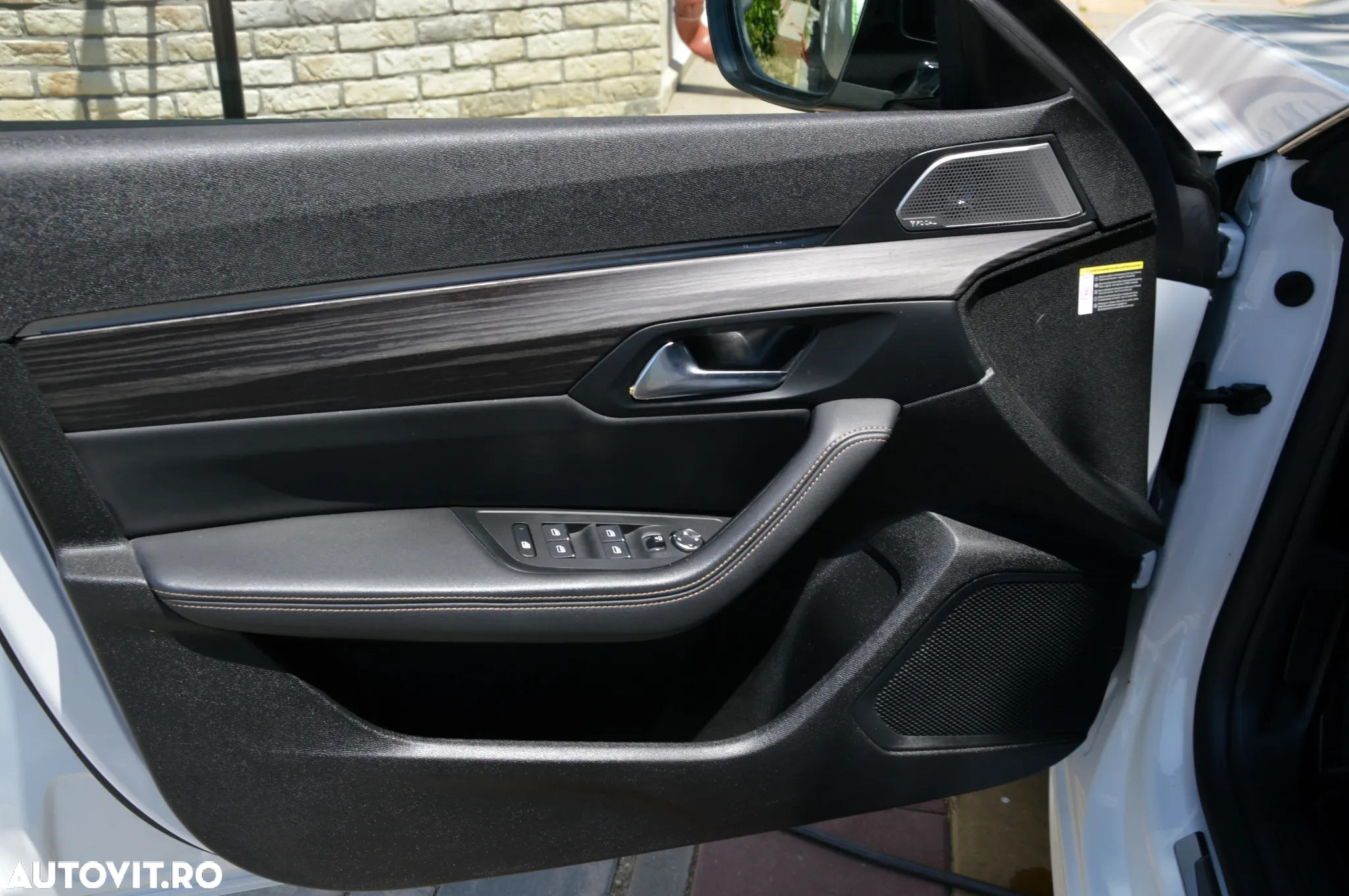 Peugeot 508 Hybrid 225 e-EAT8 GT - 10