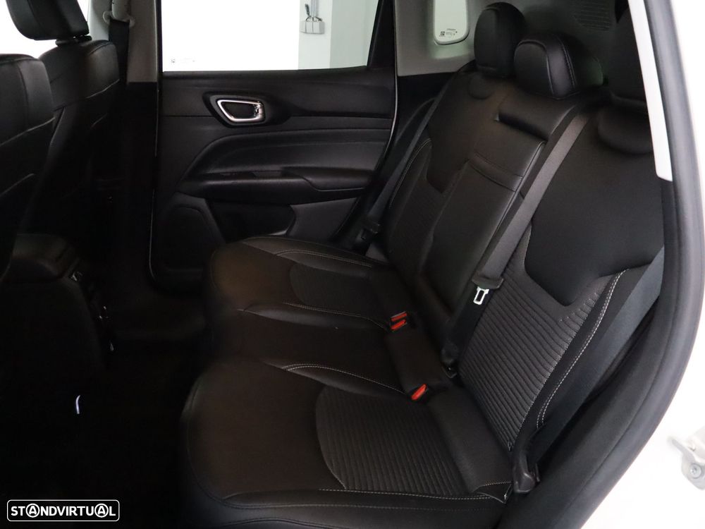 Jeep Compass 1.3 TG Limited - 11