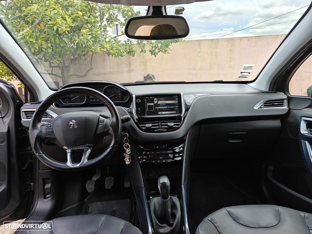 Peugeot 2008 1.6 e-HDi Allure - 11