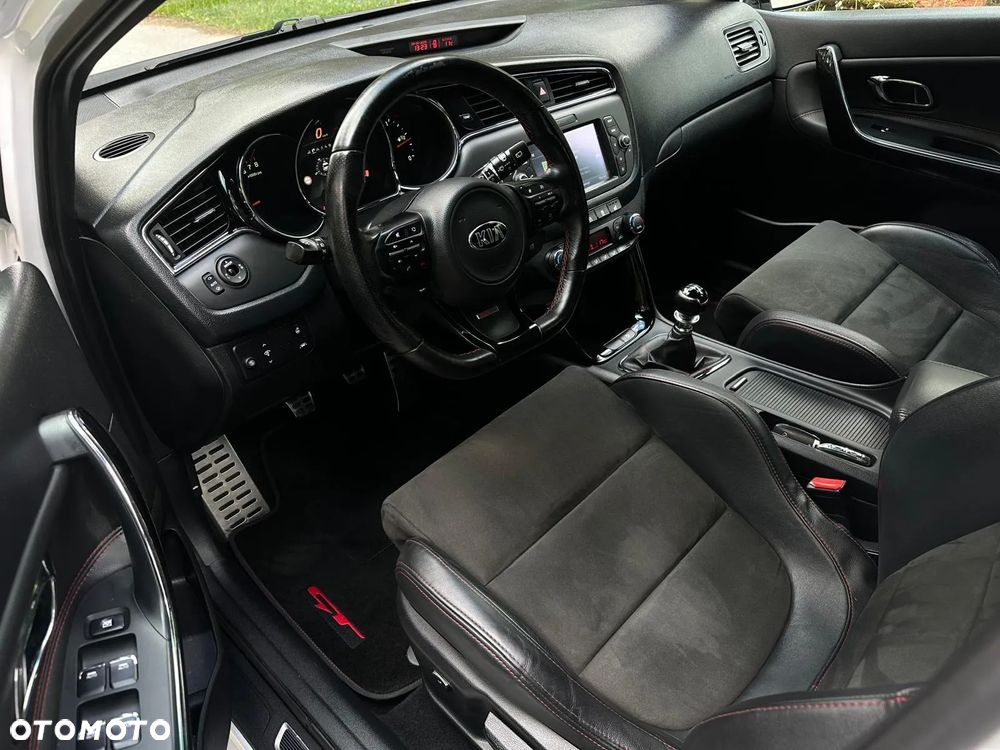 Kia ProCeed 1.6 T-GDI GT - 16