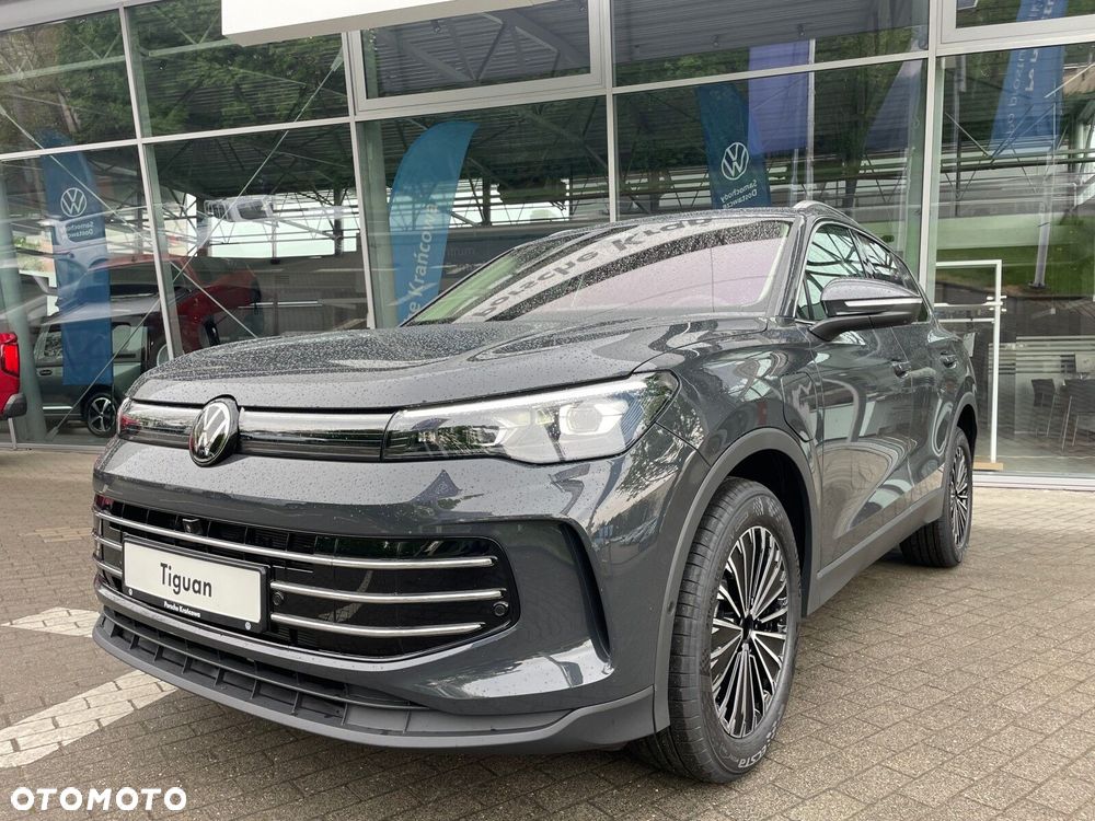 Volkswagen Tiguan - 5