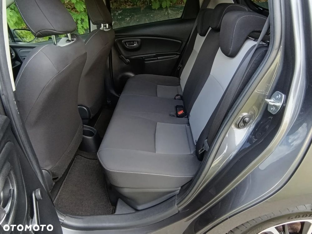 Toyota Yaris Hybrid 100 Premium - 15