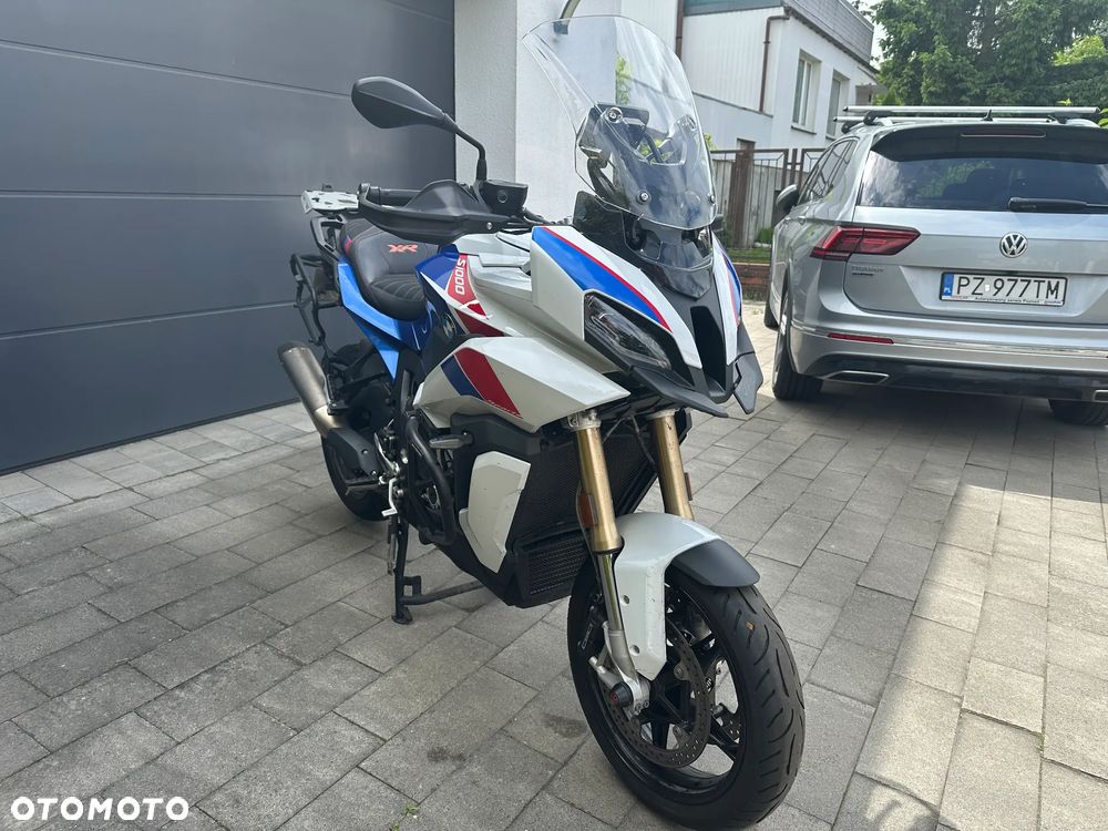 BMW XR - 3