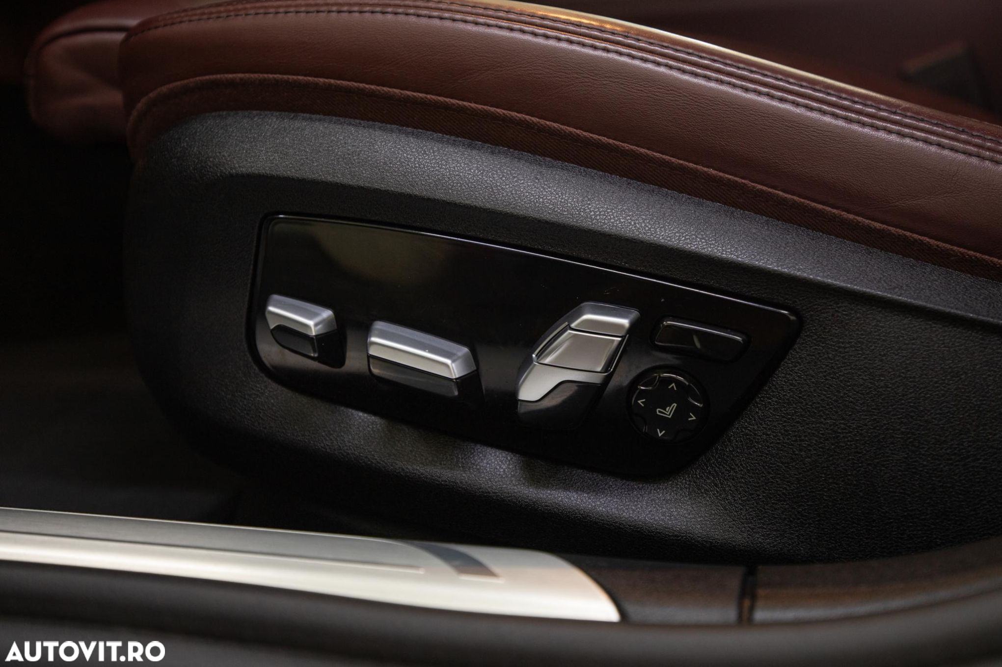 BMW Seria 7 - 35
