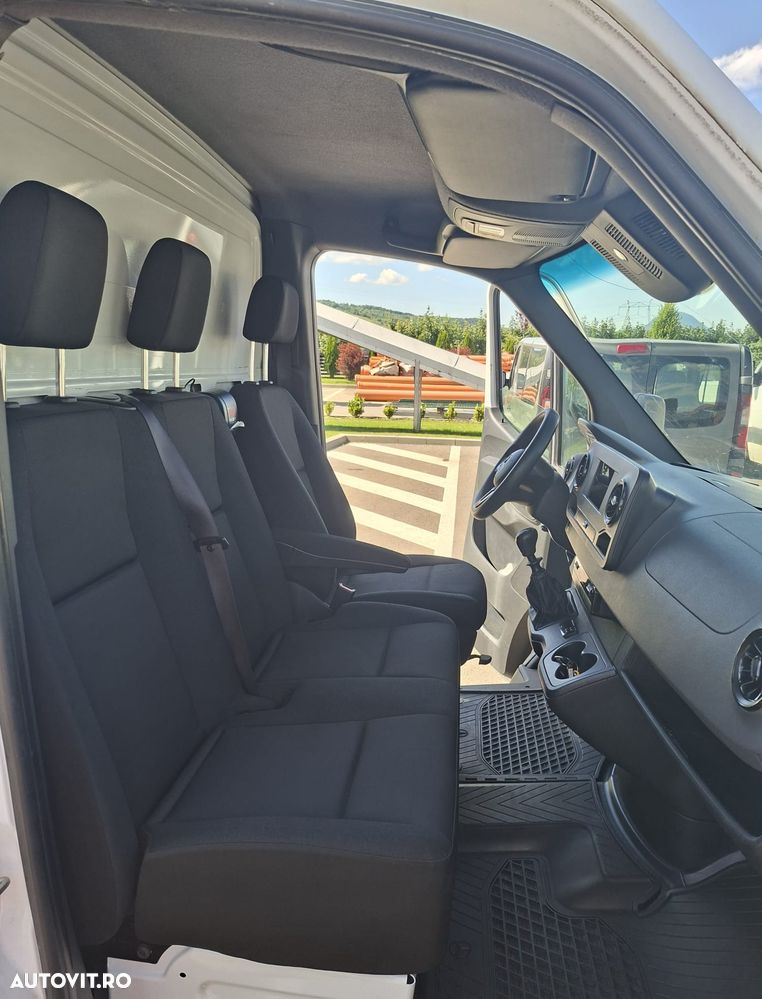 Mercedes-Benz SPRINTER - 7