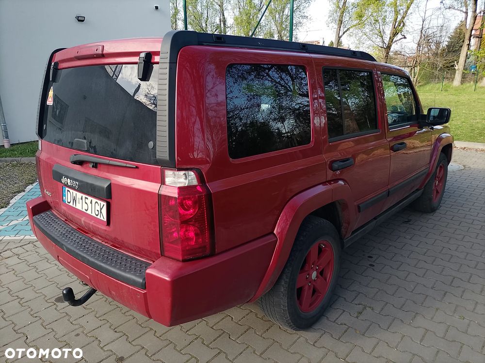 Jeep Commander 3.7 V6 - 8