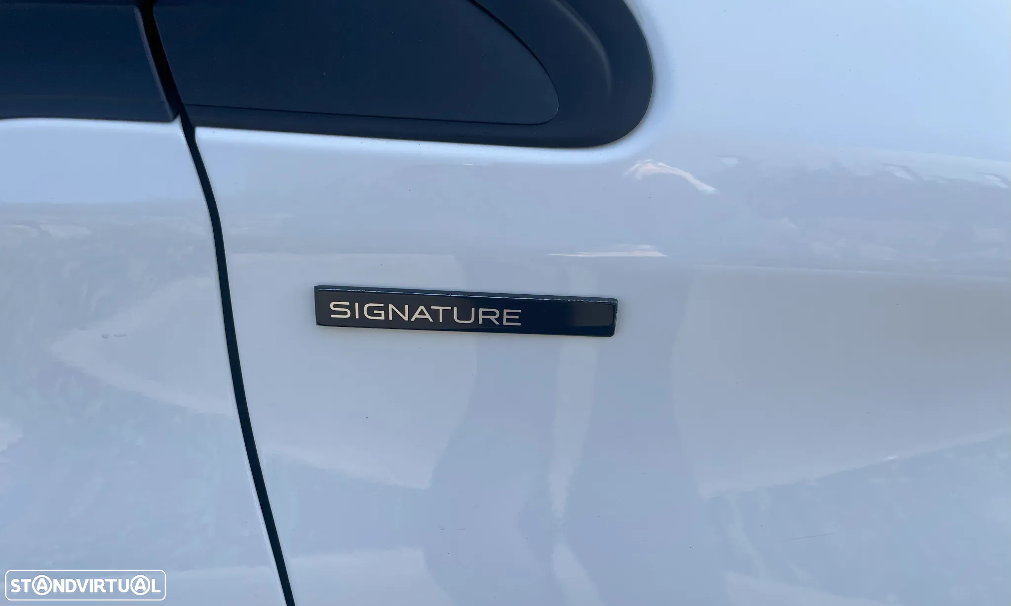 Peugeot 208 1.5 BlueHDi Signature - 28