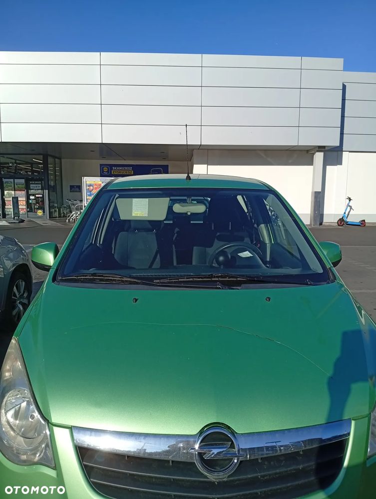 Opel Agila 1.0 12 V - 4