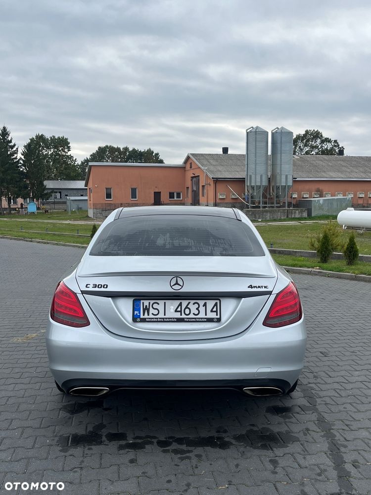 Mercedes-Benz Klasa C 300 7G-TRONIC - 12