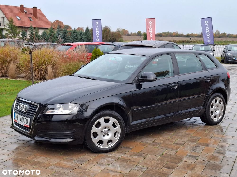 Audi A3 Sportback 1.6 Ambiente - 4