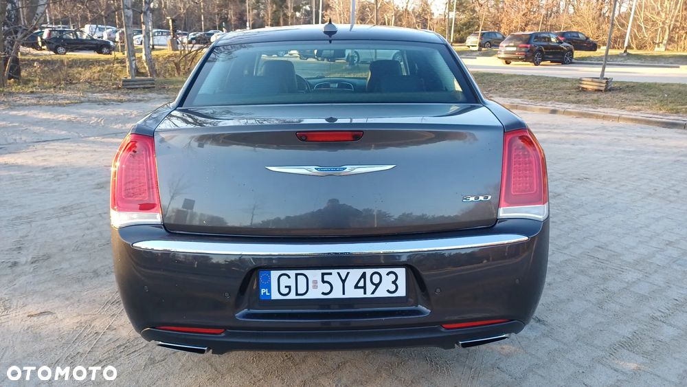 Chrysler 300 - 8