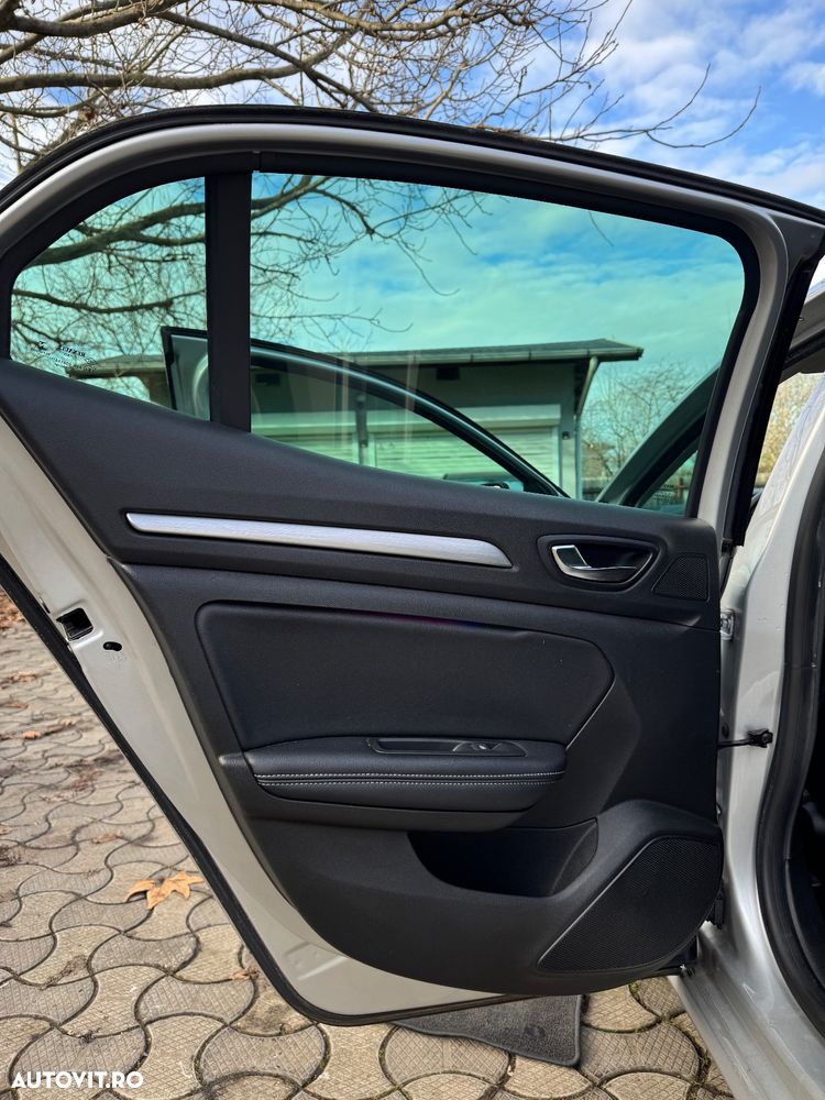 Renault Megane ENERGY dCi EDC Intens - 12