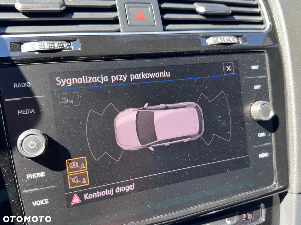 Volkswagen Golf - 16