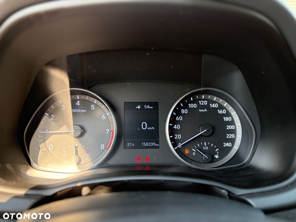 Hyundai i30 1.4 T-GDI Classic + - 22