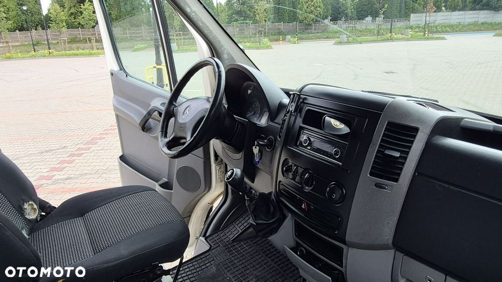 Mercedes-Benz Sprinter - 21