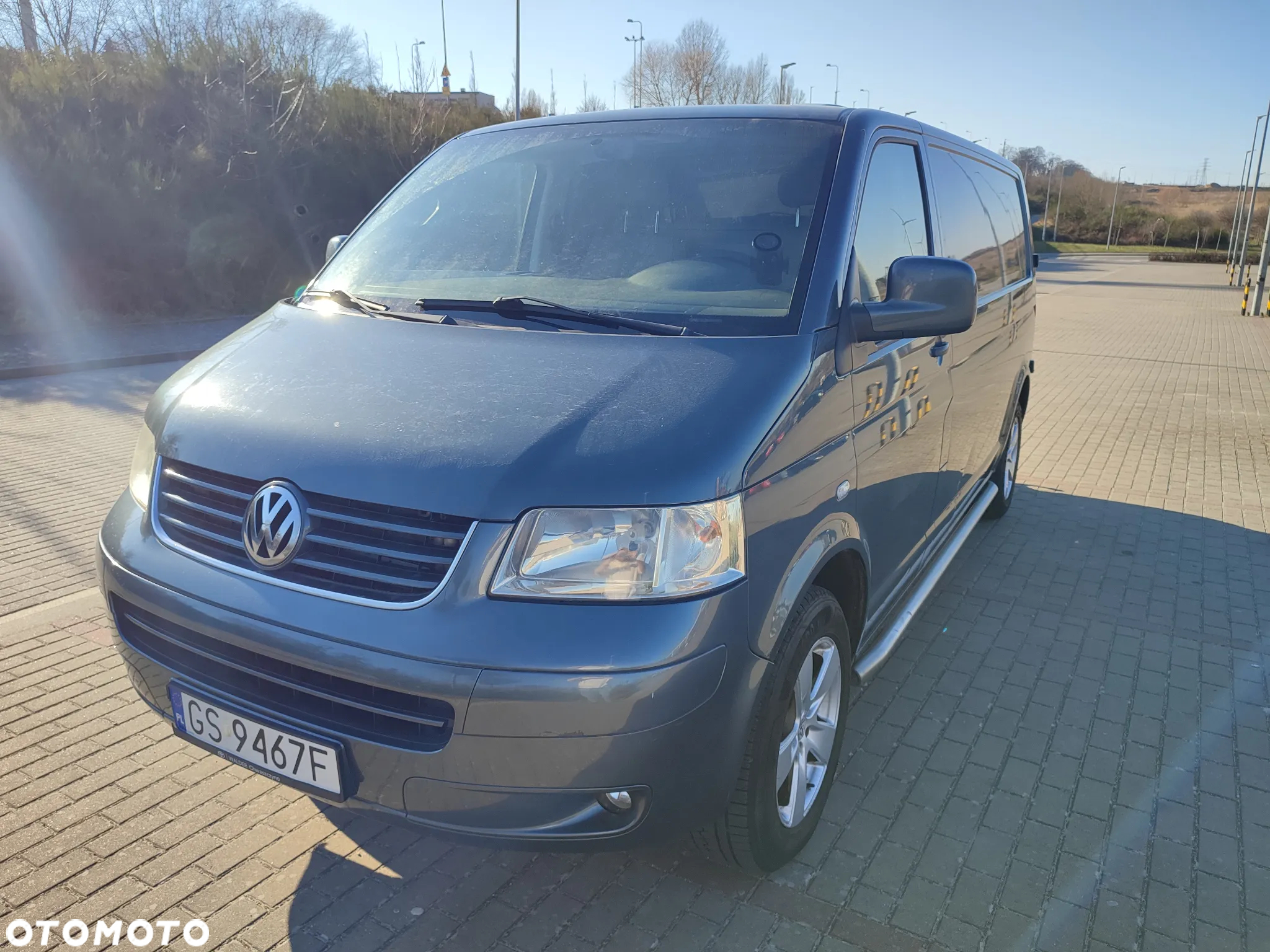 Volkswagen T5 Long L2H1 2.5TDI Klima, Alu, Skrzydełka, Podłokietniki, Po pełnym serwisie - 16