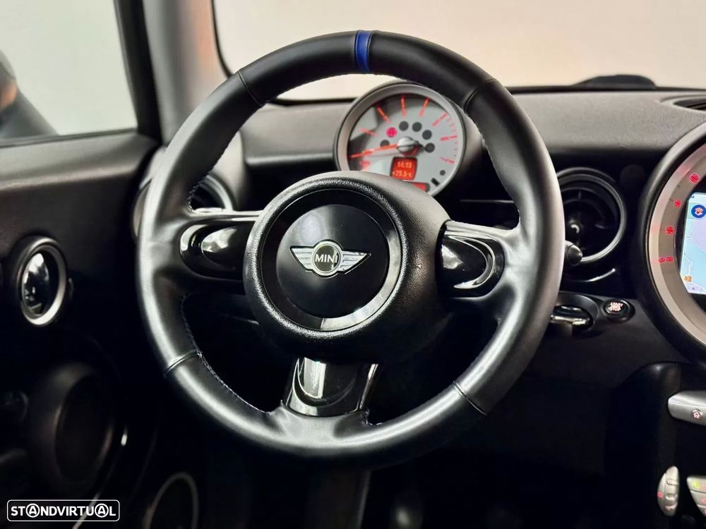 MINI 3 Portas Cooper D - 27