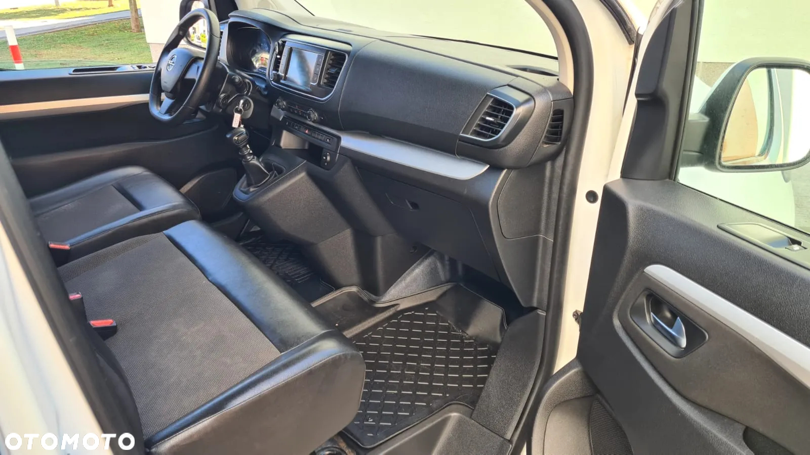 Opel Vivaro - 26