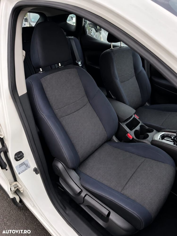 Nissan Qashqai 1.6 DCI Xtronic N-Connecta - 15