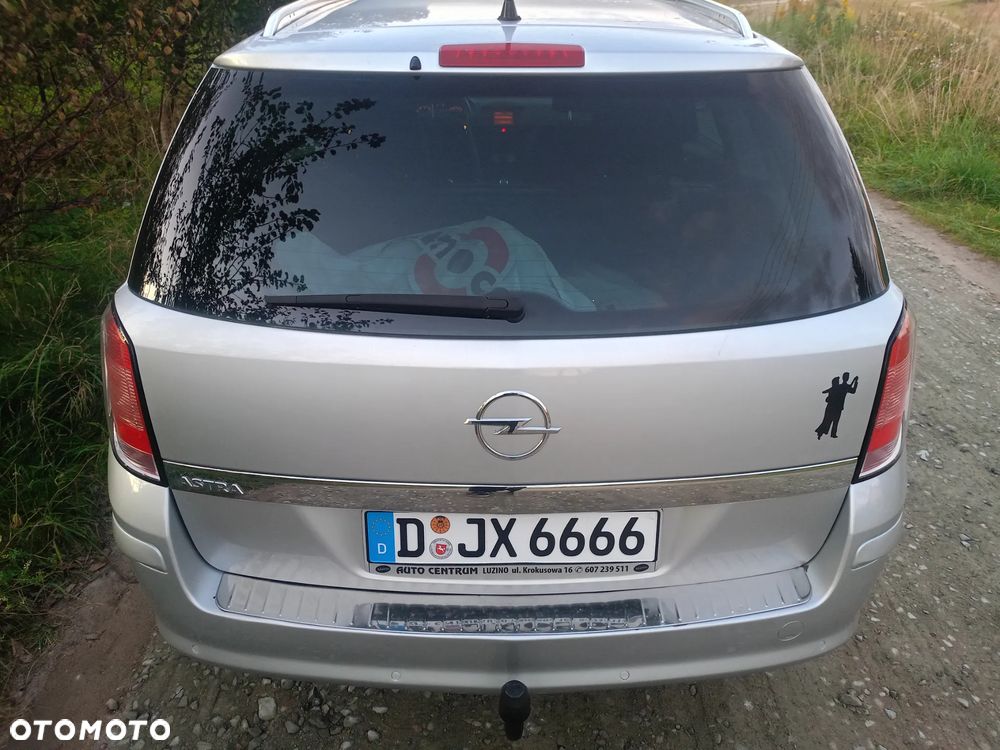 Opel Astra 1.6 Caravan NAVI - 10