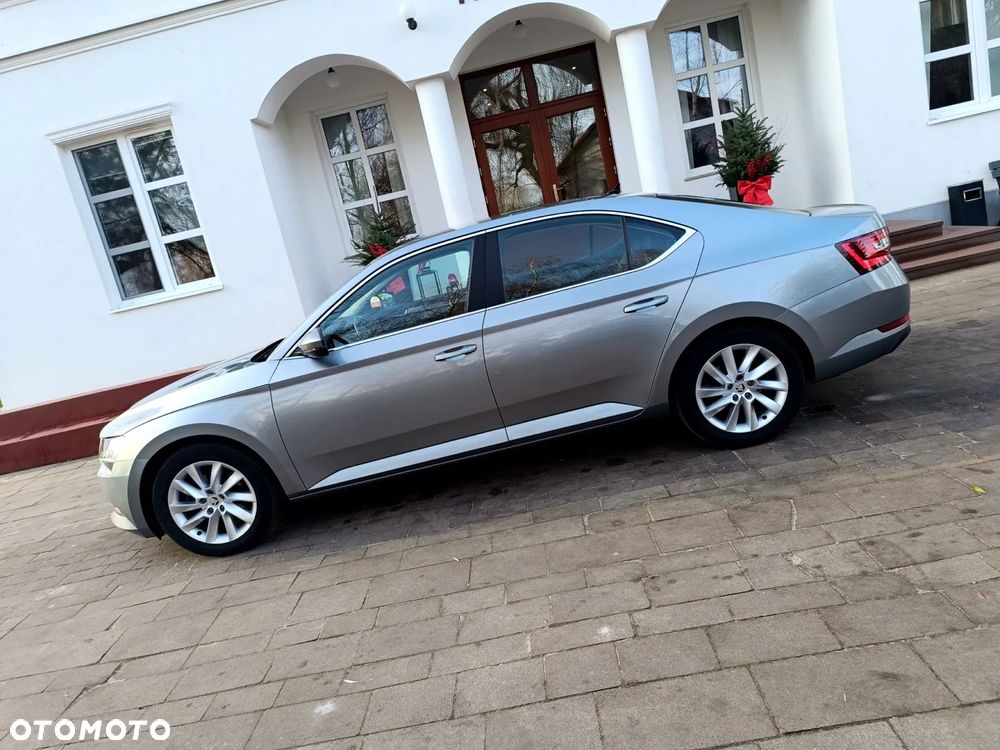 Skoda Superb 1.4 TSI ACT DSG Ambition - 19